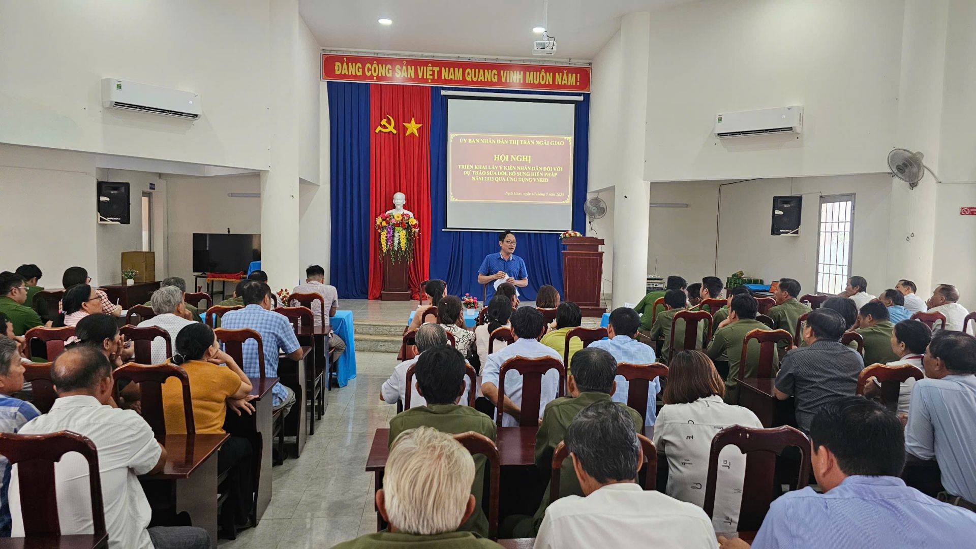 NGÃI GIAO KHẨN TRƯƠNG LẤY Ý KIẾN NHÂN DÂN VỀ DỰ THẢO SỬA ĐỔI HIẾN PHÁP 2013 